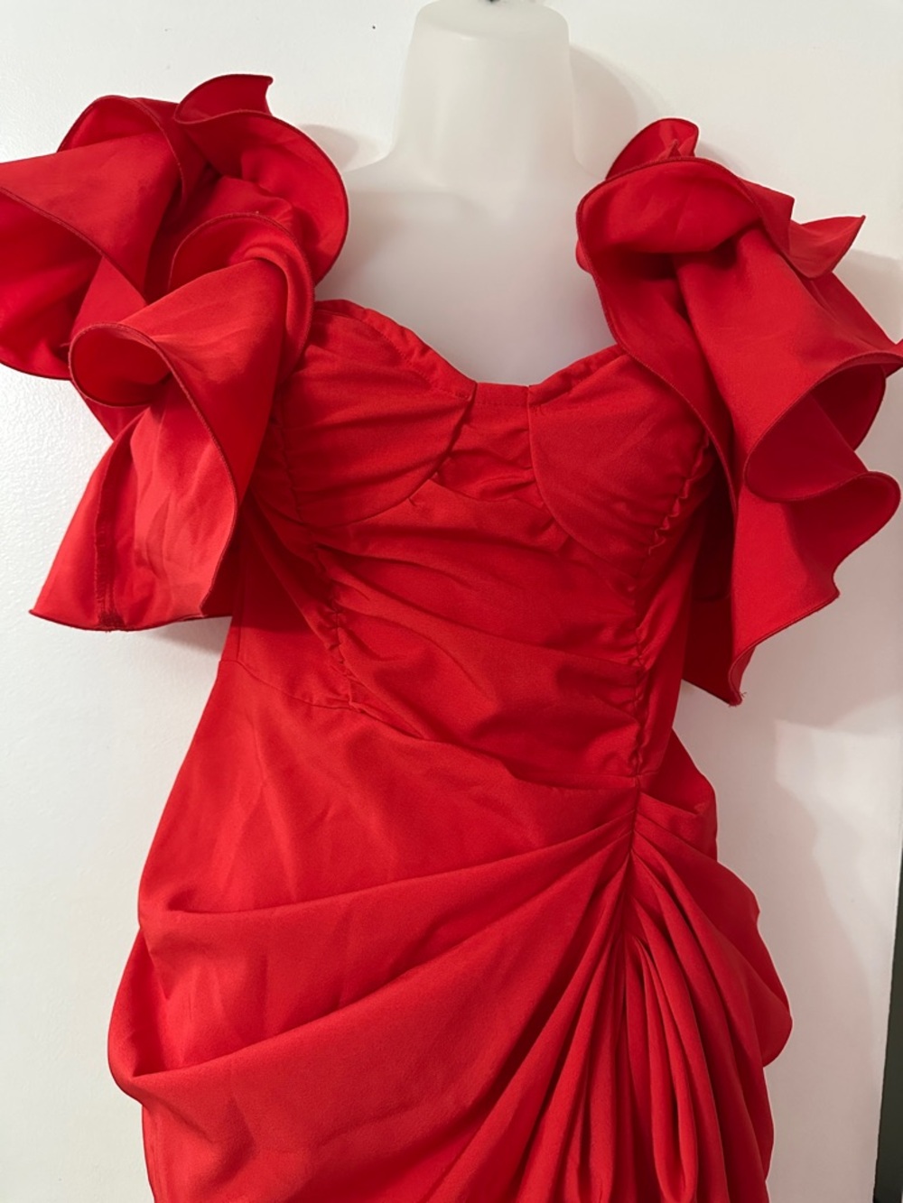 PrettyLittleThing Red Ruffle-Sleeve Midi  Pageant, costume, Party Dress up. sz 4 - Picture 2 of 8